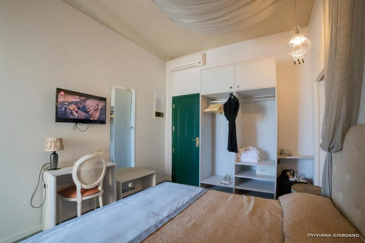 ***  Hotel River Fronte Mare Con Piscina Rimini Italy
