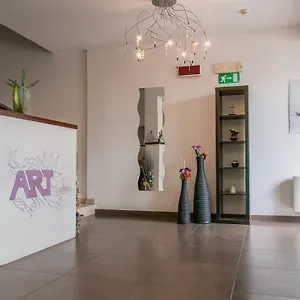 Aparthotel Art
