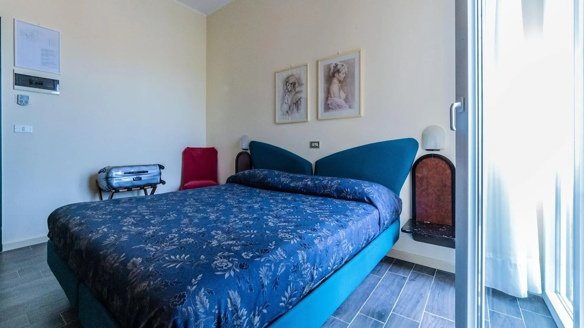 Hotel River Rimini 3*,